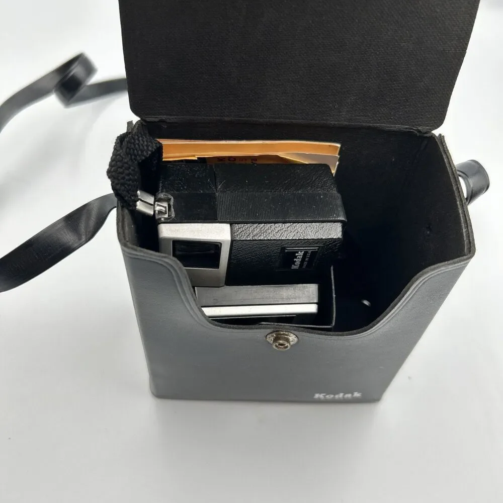 Vintage Kodak Instamatic X-15 126 Film Camera w/ Case & Manual Untested USA